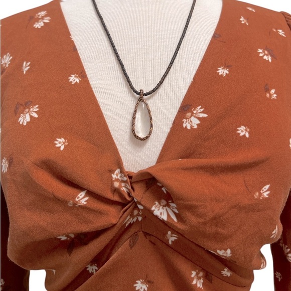 ABERCROMBIE & FITCH- Elegant Rust Floral 🌻 Women's Top - Picture 3 of 9